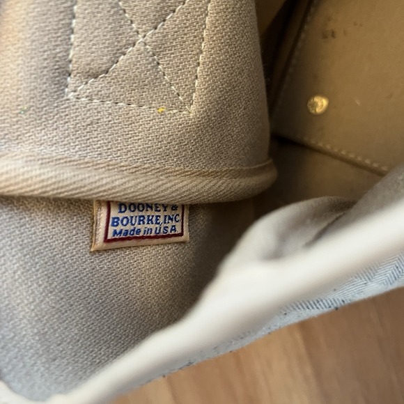Vintage Dooney & Bourke Women's Purse Bag Beige Tan Plaid Leather Trim Chic Cute - Picture 12 of 16